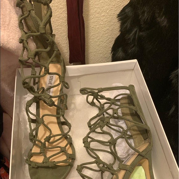 Shoes - Picture 1 of 1